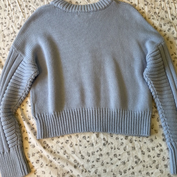 Topshop Cropped Sweater - Picture 2 of 3